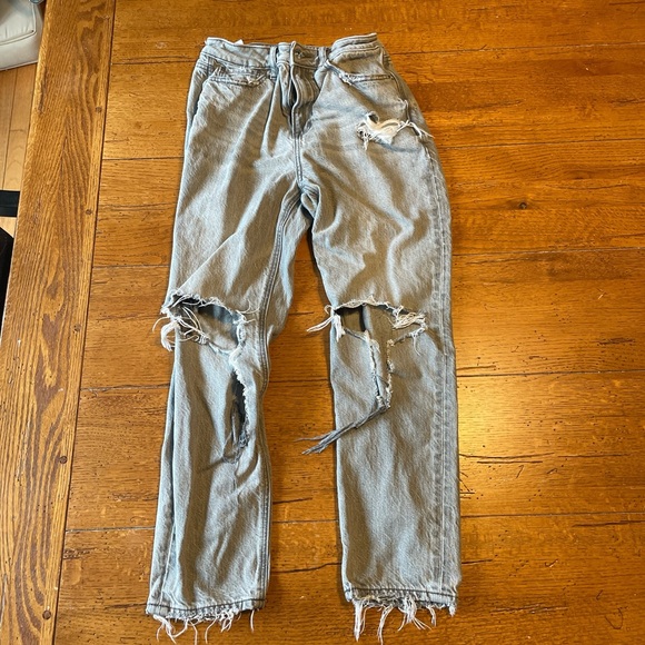 American Eagle Distressed gray ripped Women's Jeans short - Picture 4 of 7